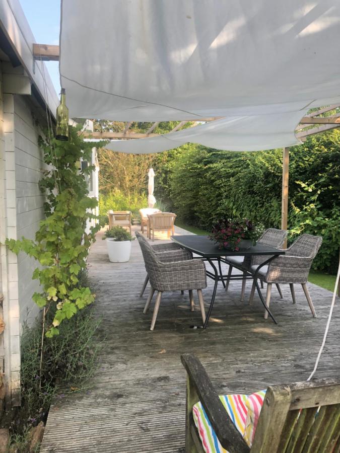 Tiny House In Tuin Van De Statige Villa Mariahof Dordrecht Luaran gambar